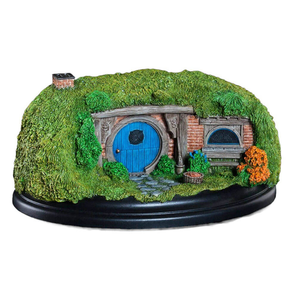 Hobbit Gandalf's Cutting Hobbit Hole Diorama