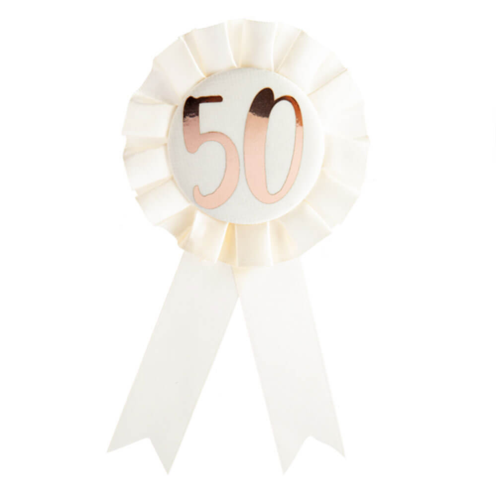 Anniversaire rose or sur l'insigne de rosette blanche