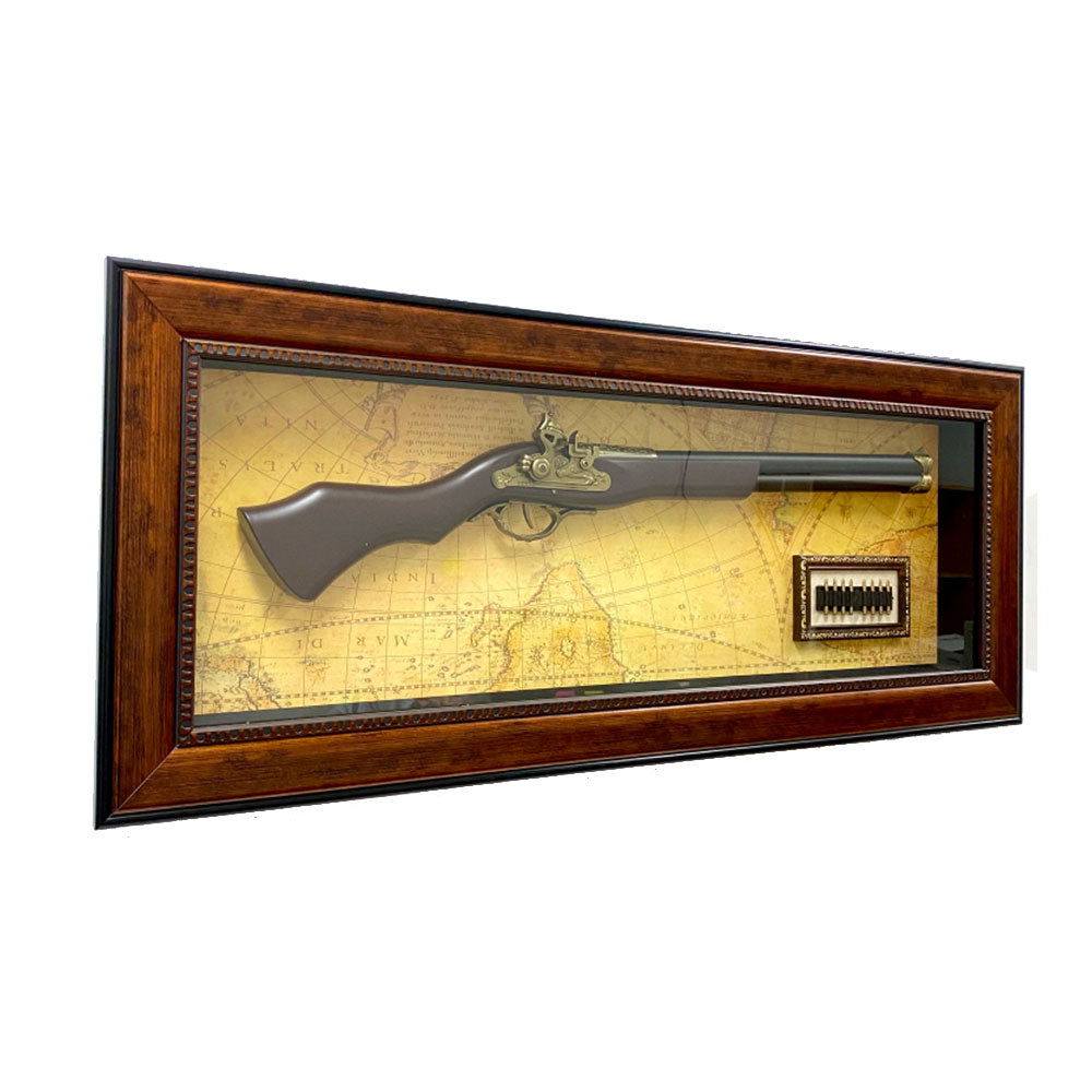 Décor de pistolet antique avec cadre en bois (95.5x39.5x7cm)